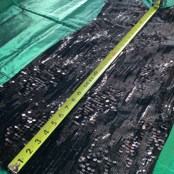 Black party dress - Picture 3 of 11